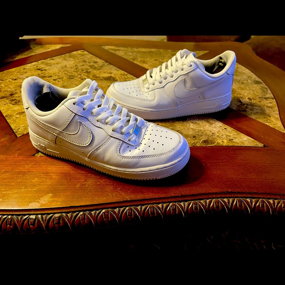 Nike Air Force 1 (AF1)